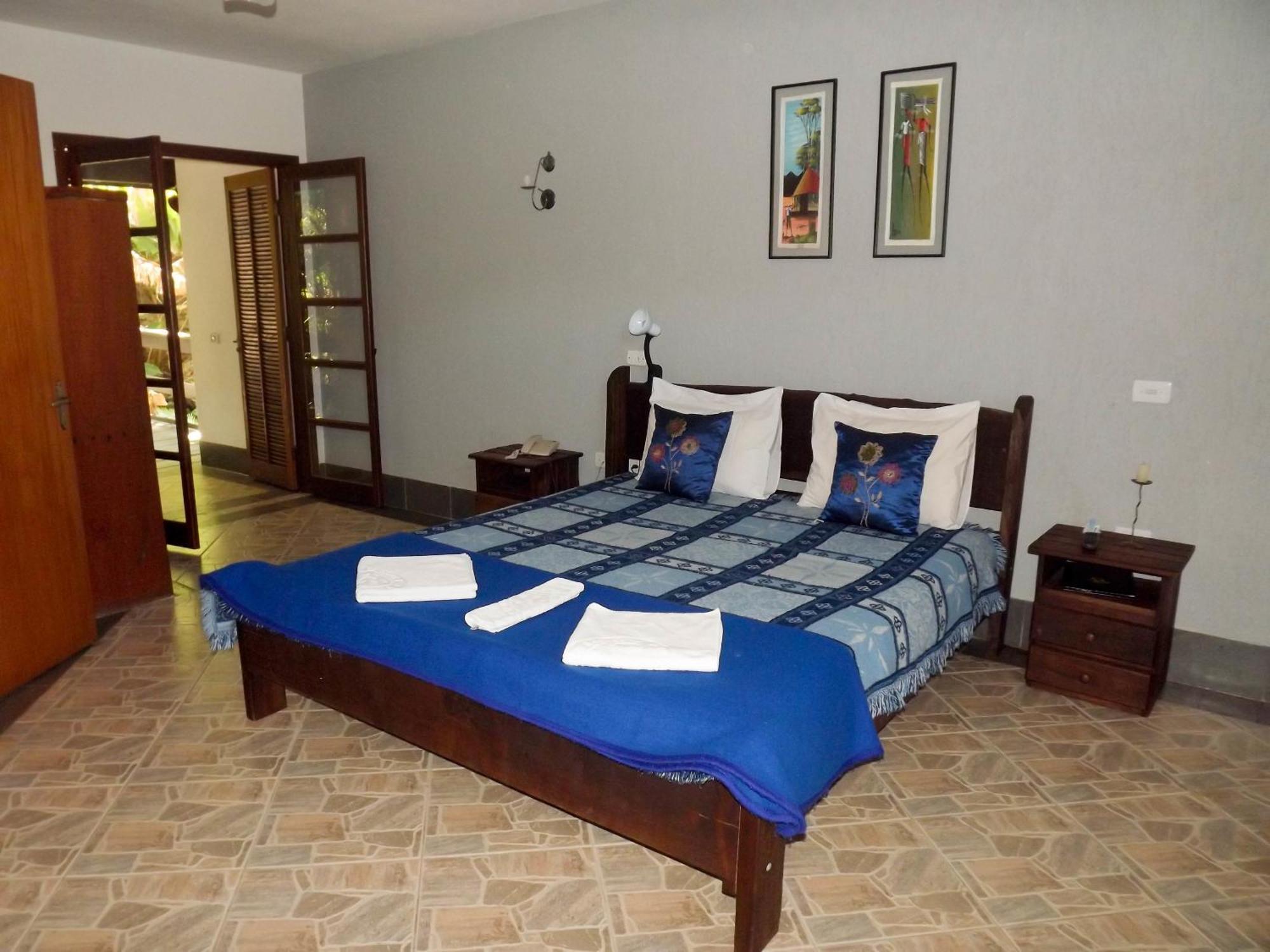 Quarto Duplo